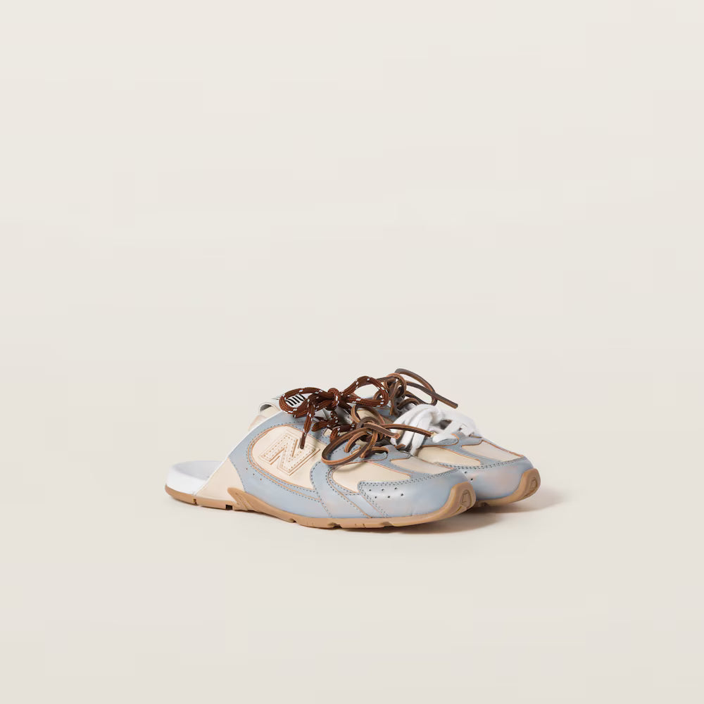 530 SL Mules – Cuir Blanchi & Semelle Gomme Bleu Ciel Gris Travertin