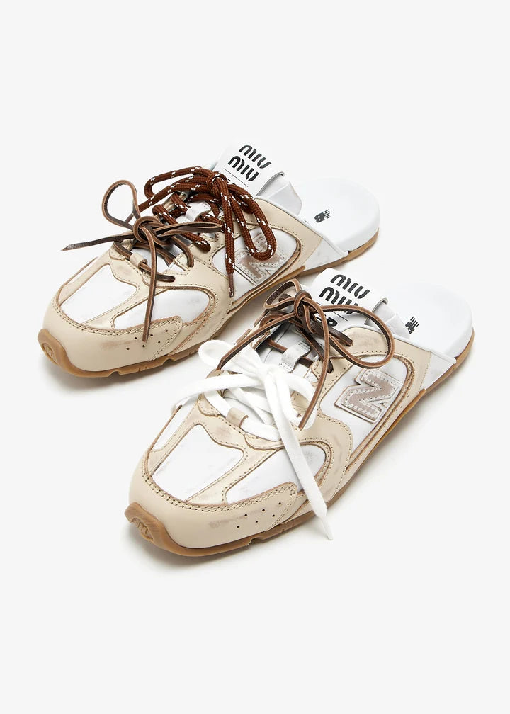 530 SL Mules – Cuir Blanchi & Semelle Gomme Gris Travertin Édition Blanche
